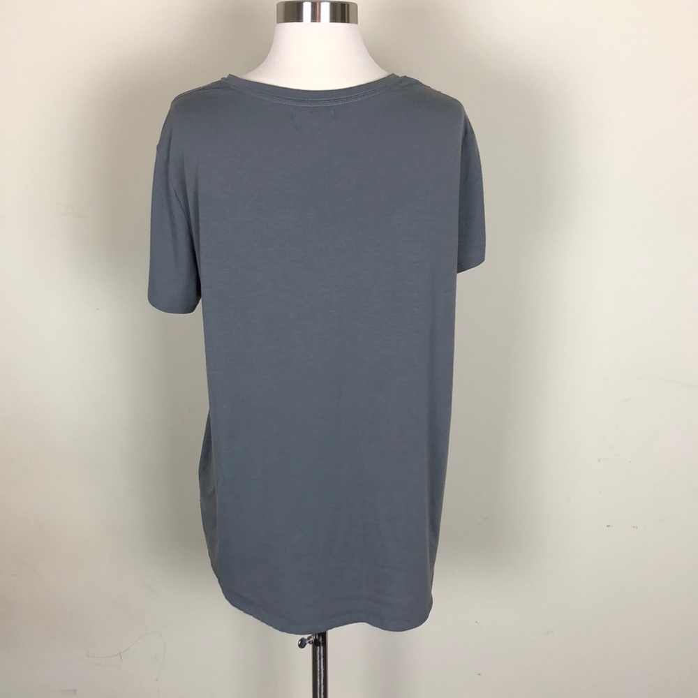 Maurices v neck top XL - Picture 2 of 3